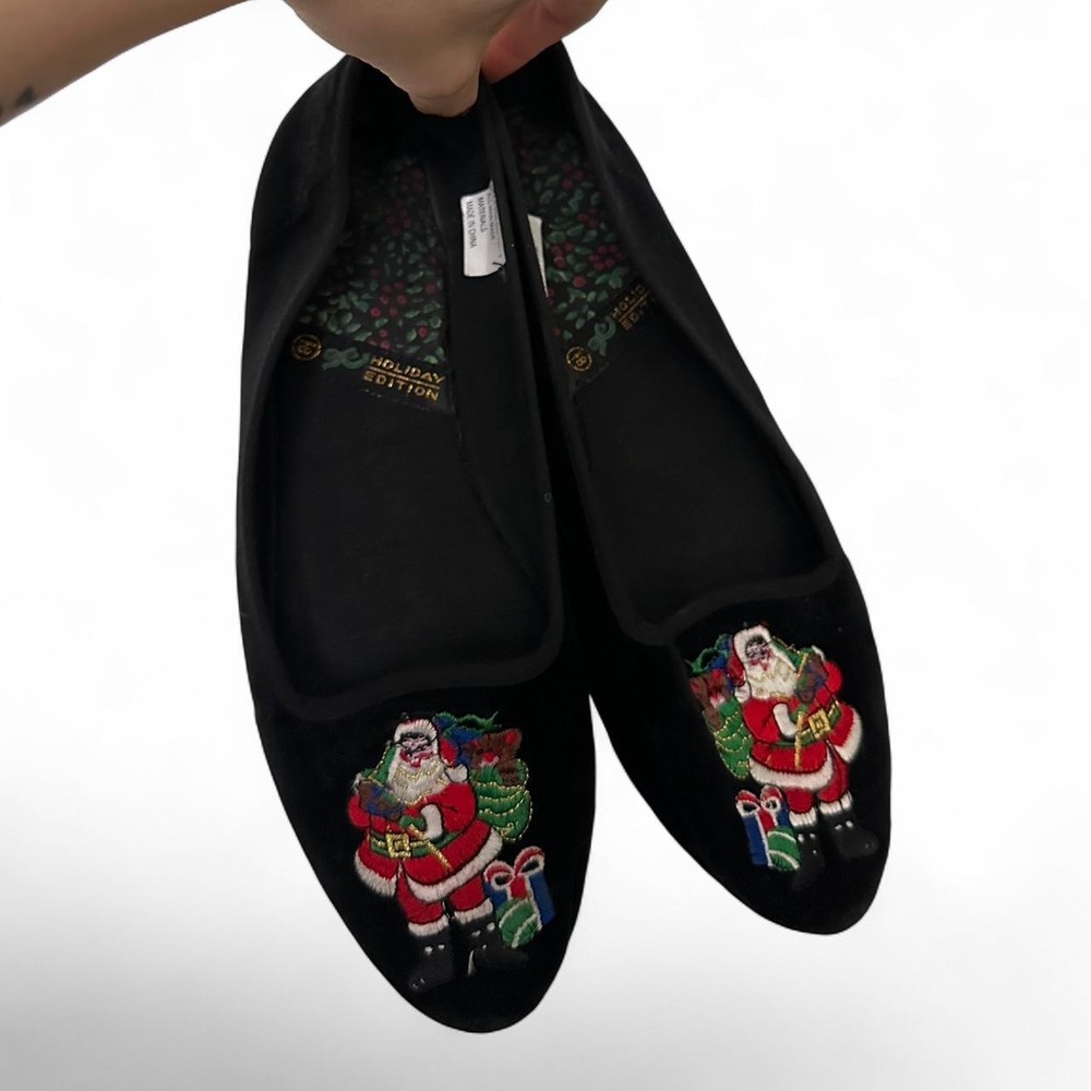 Santa Clause themed flat slipper shoes